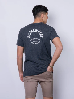 REMERA ESTAMPADA FRENTE Y ESPALDA - comprar online