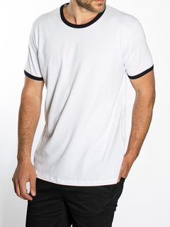 REMERA CON VIVOS LISA - comprar online