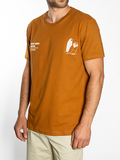 REMERA DOS ESTAMPAS