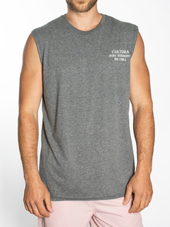 MUSCULOSA CLÁSICA ESTAMPADA