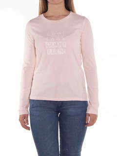 REMERA MANGA LARGA ESTAMPADA