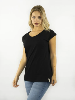 REMERA CON RECORTE COMB - comprar online