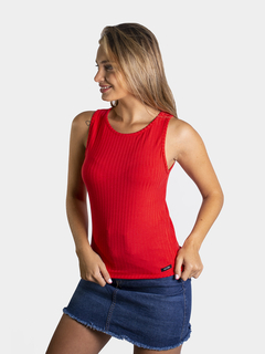 MUSCULOSA ESCOTE CERRADO