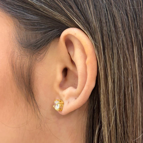 BRINCO PONTO DE LUZ QUADRADO DOURADO - comprar online