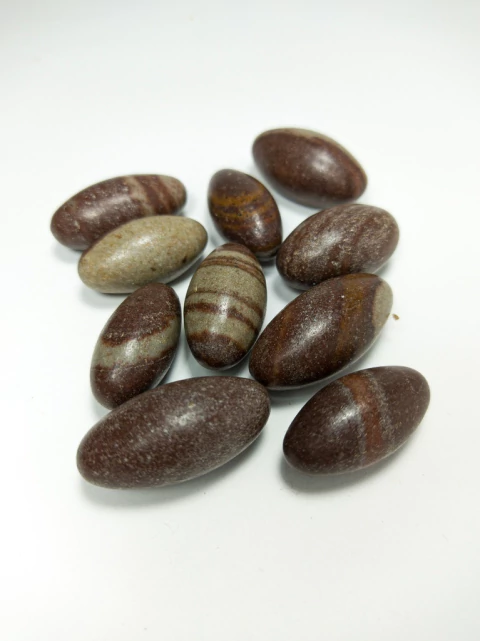Piedras Gemas Shiva Lingam Mini 3cm aprox Monte Kurama