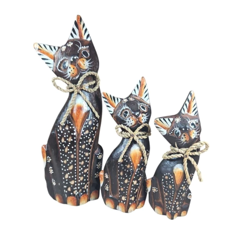 Set 3 Gatos 20cm 15cm 12cm aprox Monte Kurama