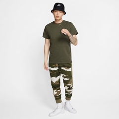 Calça Nike Club Camo - DNK STORE