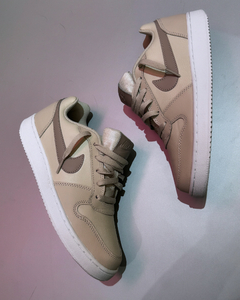 NIKE EBERNON LOW BROWN