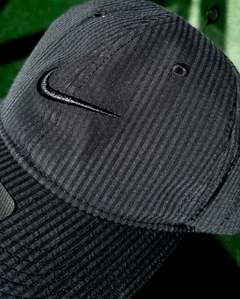 Boné Nike Relevo Black - comprar online