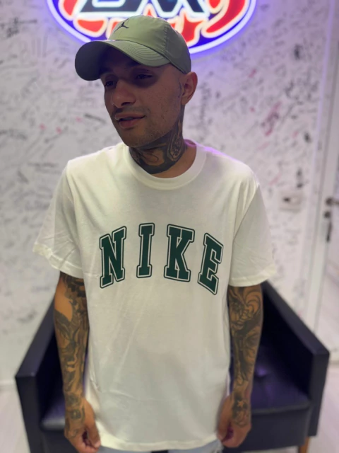 Camisa Nike Lyrics White - comprar online