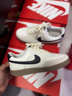 Tenis Nike Court Vision - Cream