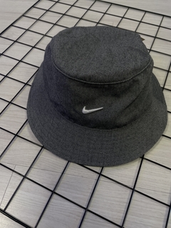 Bucket Nike Grey na internet