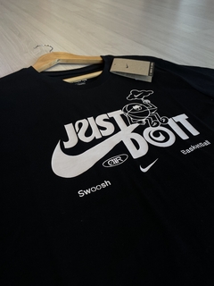 Camisa Nike Swoosh Basketball Black na internet