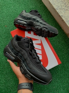 Nike Air Max 95 Essential - Triple Black