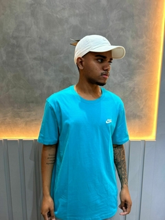 Camisa Nike Club Turquoise