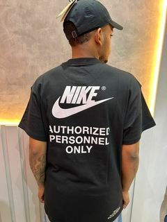 Camisa Nike Restrict Black - comprar online