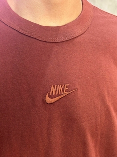 Camisa Nike ESTL Wine - comprar online