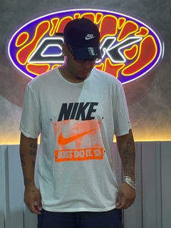 Camisa JDI World White - comprar online