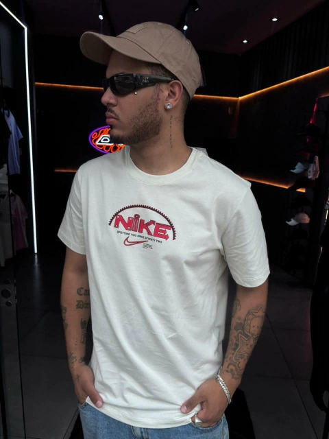 Camisa Nike Machine White/Red - comprar online