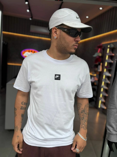 Camisa Nike Air Swoosh Baby Purple - comprar online