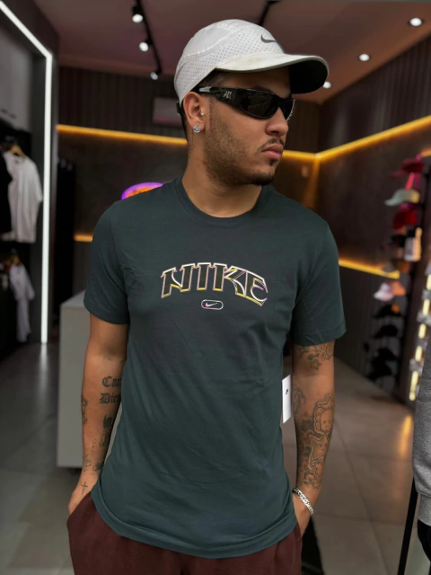Camisa Nike Plus Dark Green - comprar online