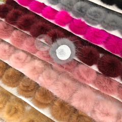 Pompom achatadinho de pelúcia 3cm - unidade na internet