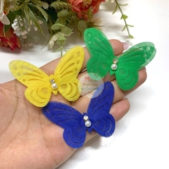 Borboleta de organza com pérola - unidade na internet