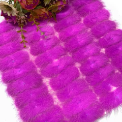 Pompom reto "bigode" - unidade na internet