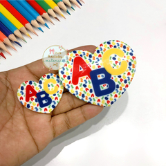 Aplique de acrílico coração letrinhas ABC - unidade
