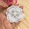Flor de renda guipir branca com pérola - unidade