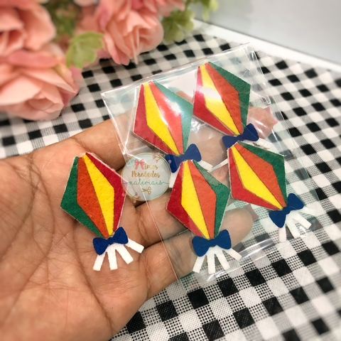 Aplique balão junino em feltro - 4 unidades