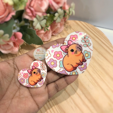 Aplique coração de acrílico Capivara candy - unidade - comprar online