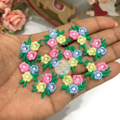 Aplique flor bordada Candy Colors - unidade