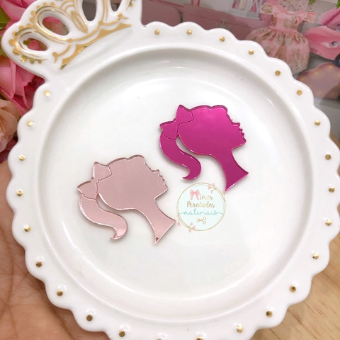 Aplique de acrílico Silhueta Barbie espelhada 3cm- unidade