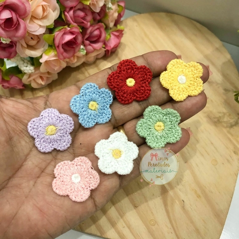 Aplique Flor de crochê P 5 pétalas - unidade