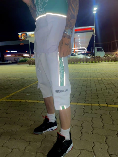 BERMUDA CARGO REFLETIVO WHITE GREEN FIRE DRAGON - LIMITADO EM 30 UNIDADES na internet