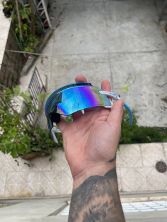 Kato Blue Iris na internet