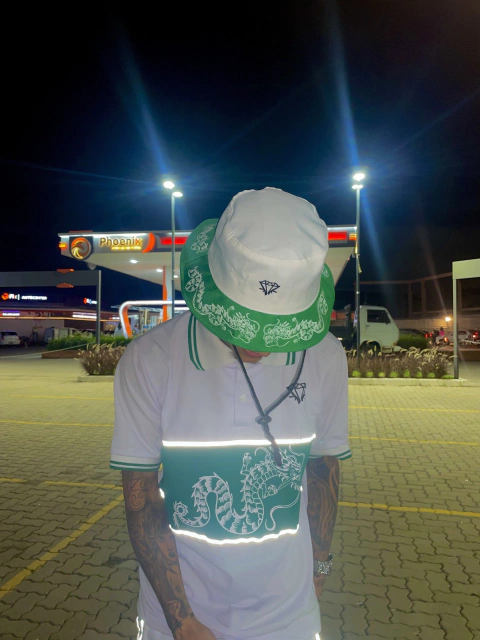 BUCKET FISHERMAN WHITE GREEN FIRE DRAGON - LIMITADO EM 30 UNIDADES