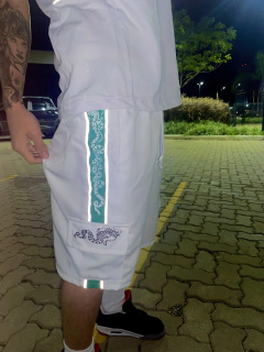 BERMUDA CARGO REFLETIVO WHITE GREEN FIRE DRAGON - LIMITADO EM 30 UNIDADES - comprar online