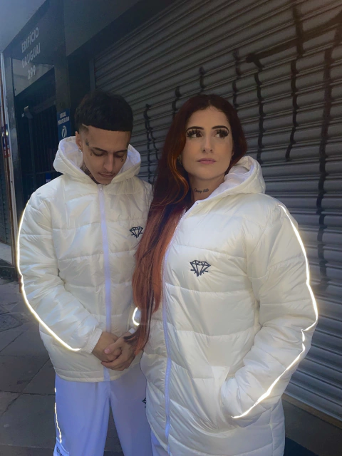 PUFFER JACKET OFF WHITE IMPERMEAVEL FIRE DRAGON - 29 UNIDADES DISPONIVEL