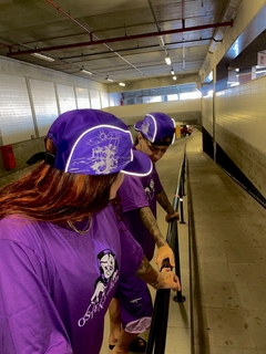 BONÉ FIVE PANEL PURPLE LILAC REFLETIVO PODER DA MANIPULAÇÃO - LIMITADO EM 30 UNIDADES - comprar online
