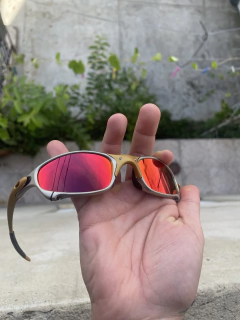 Juliet 24 K Dark Ruby na internet