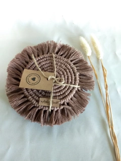 Posavasos/ velas Macrame en colores - comprar online