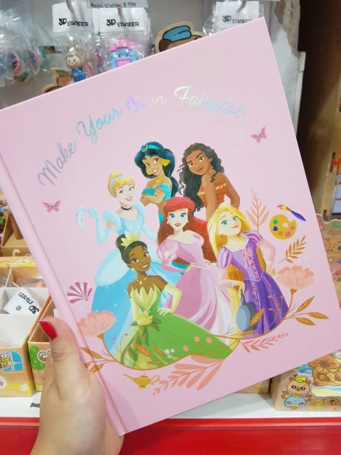 Cuaderno 19 x 25cm rayado x64hjs - Princesas - Ezco - comprar online
