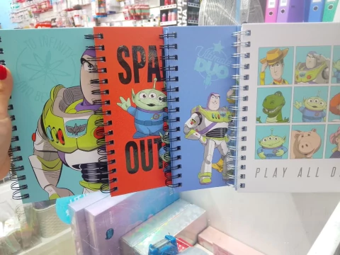 Cuaderno 16 x 21cm rayado x80hjs - Toy Story - Ezco - comprar online