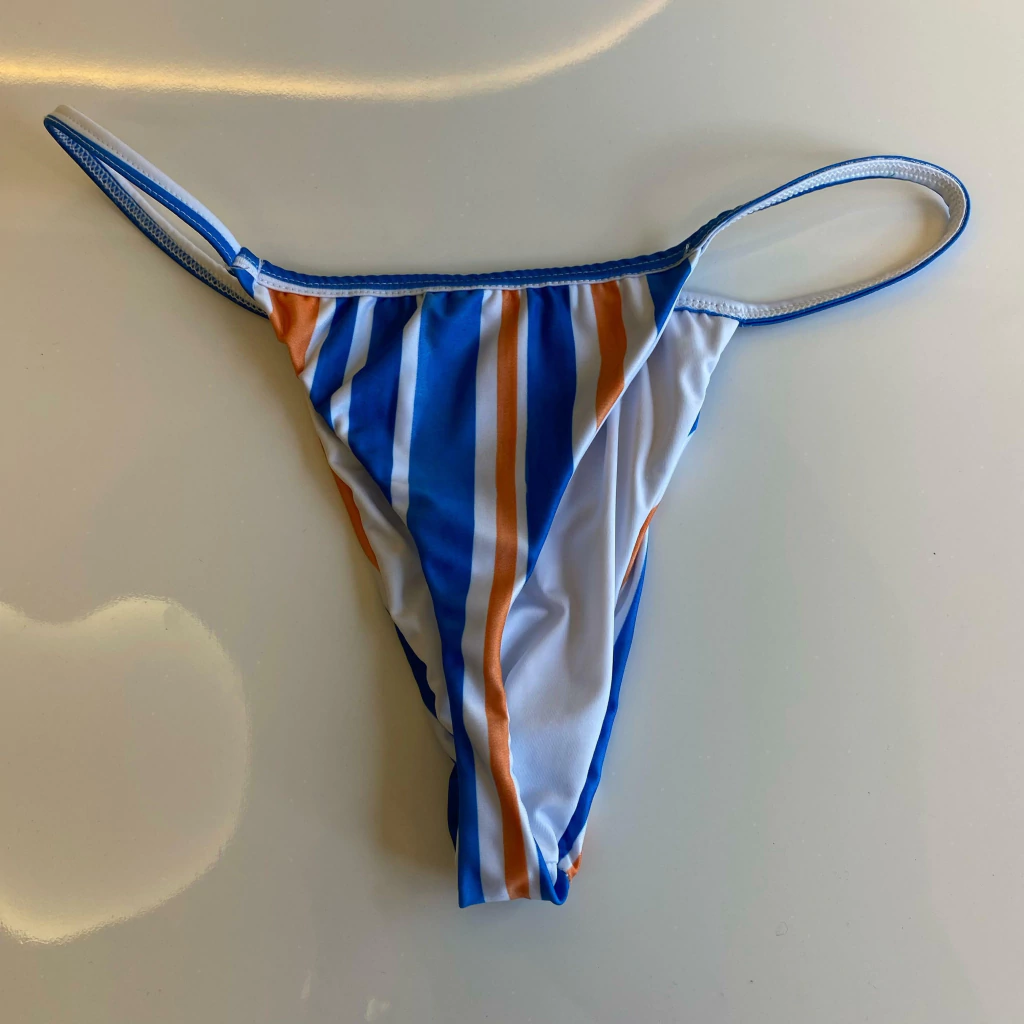 Calcinha Fio Azul Listrado (G)