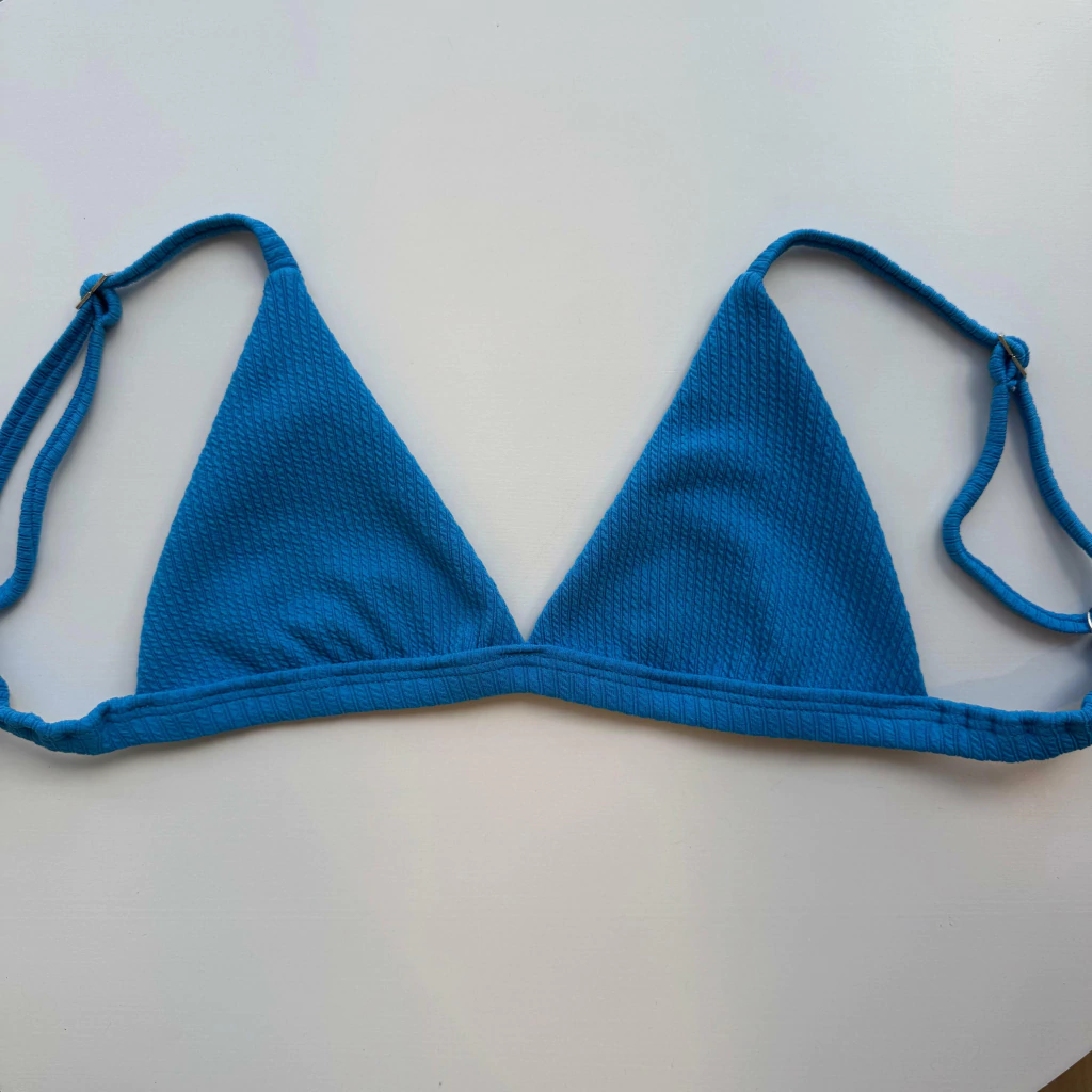 Top Isis Texturizado Azul Celeste