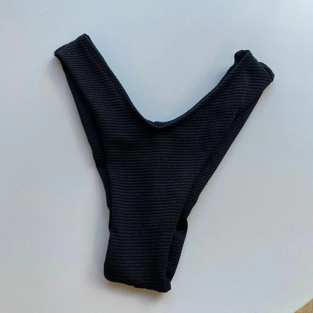 Calcinha Asa Texturizado Preto