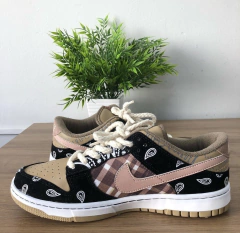 Tênis Nike SB Dunk Low Travis Scott