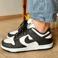 Tênis Nike Dunk Branco e Preto